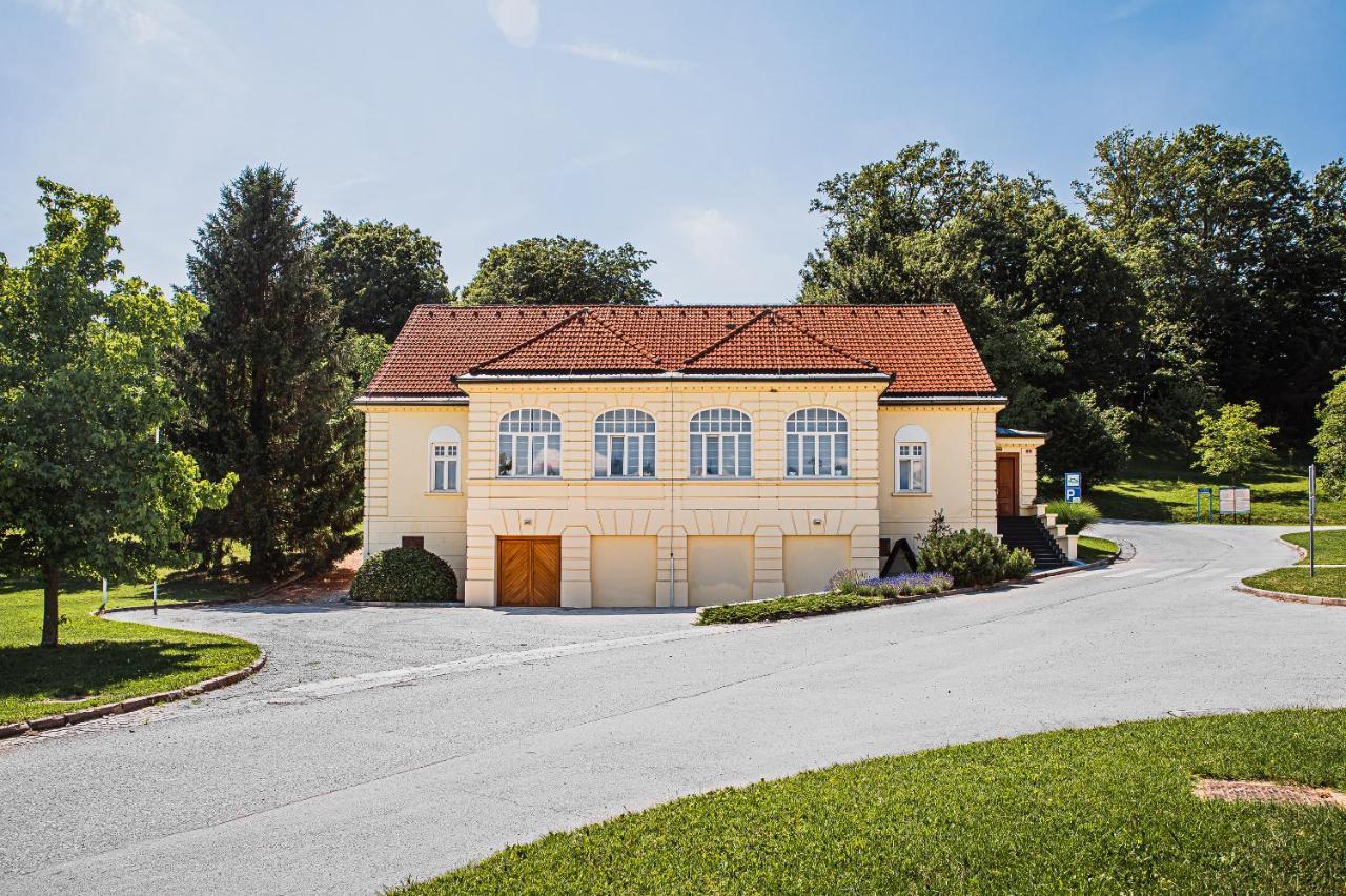 Villa Istenic Bizeljsko 외부 사진